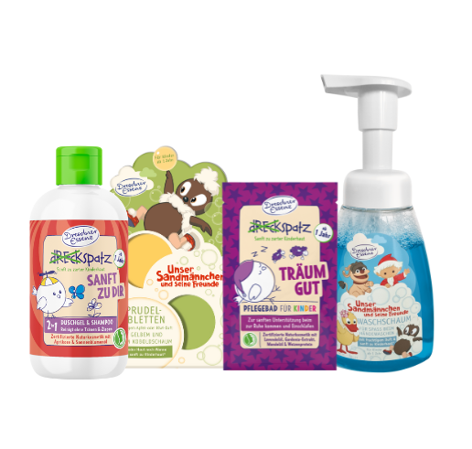 Abbildungen der Produkte Dreckspatz 2in1 Duschgel und Shampoo "Sanft zu dir"; Sprudeltabletten "Pittiplatsch"; Dreckspatz Pflegebad "Träum gut"; Waschschaum "Unser Sandmännchen und seine Freunde" 