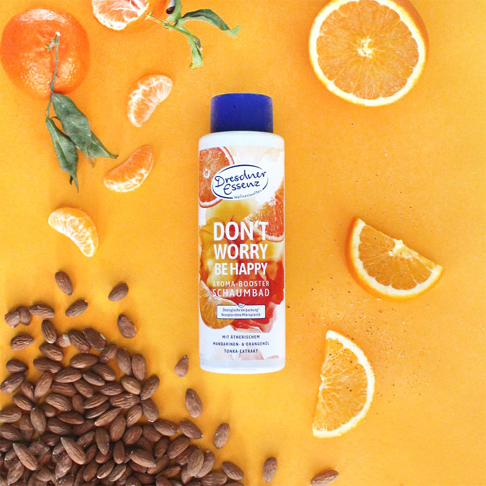Aroma-Booster Schaumbad "Don't Worry Be Happy" liegt zwischen Mandarinen, Orangen und Tonkabohnen